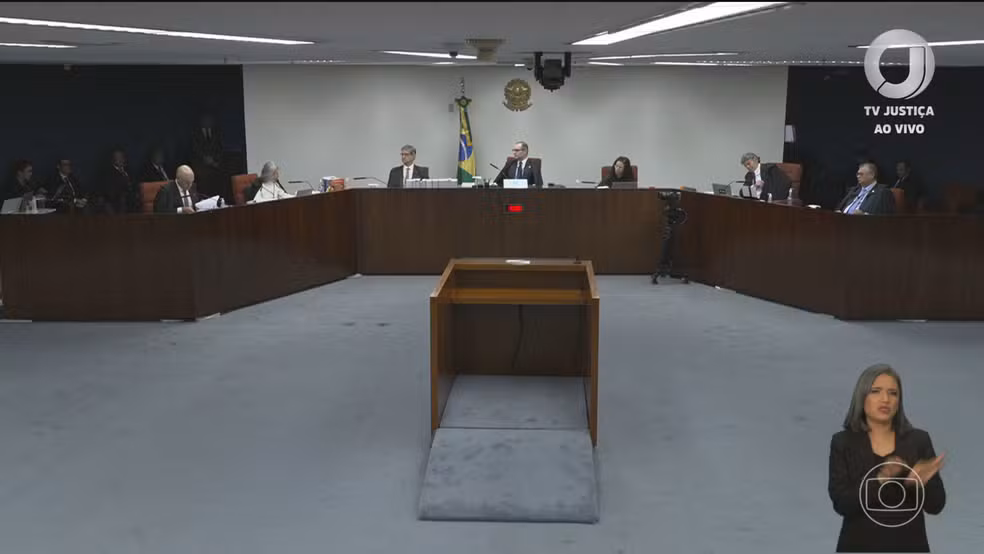 O plenário da Primeira Turma do STF — Foto: Jornal Nacional/ Reprodução